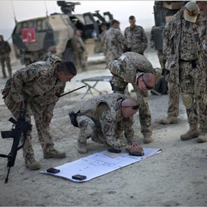 پس از ۹ سال جنگ در افغانستان هنوز خانه اولیم